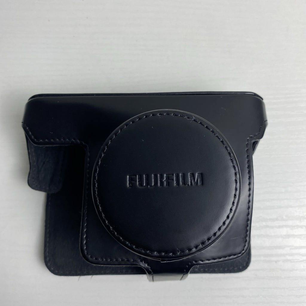 Fujifilm black padded neoprene ever-ready camera case top cover for X100F