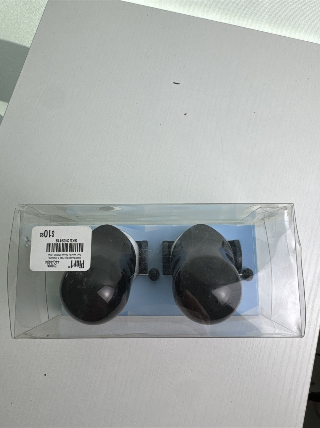Pier 1 wind-up rolling penguin salt and pepper shakers set in black and white plastic