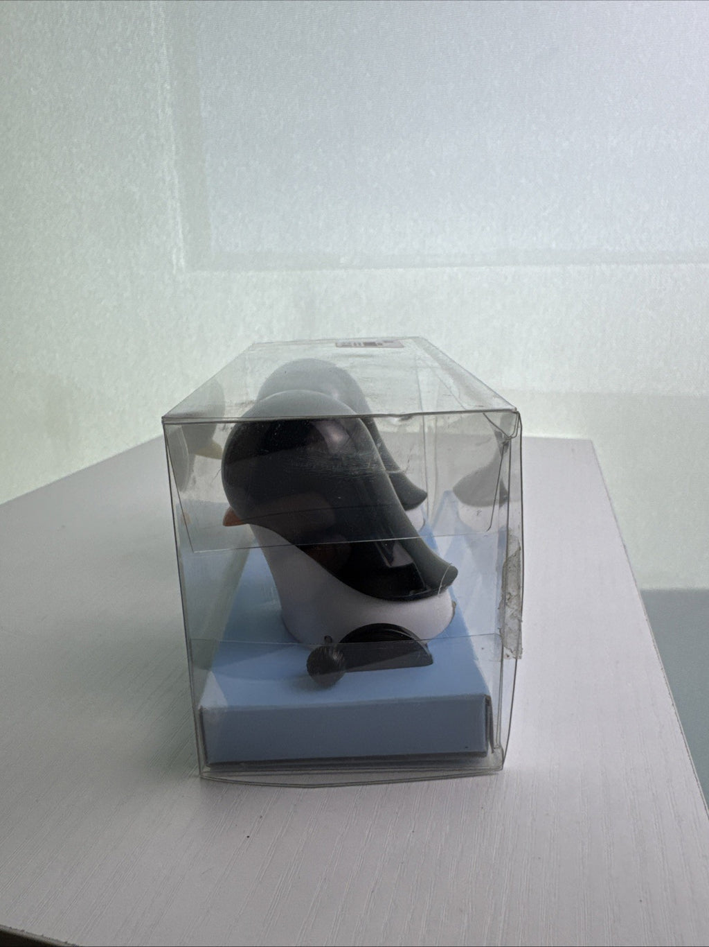 Pier 1 wind-up rolling penguin salt and pepper shakers set in black and white plastic