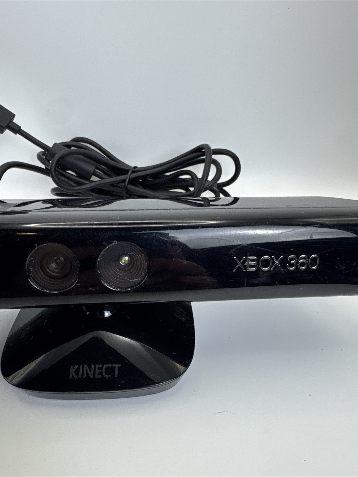 Microsoft Xbox 360 Kinect motion sensor camera in glossy black with 6ft cable