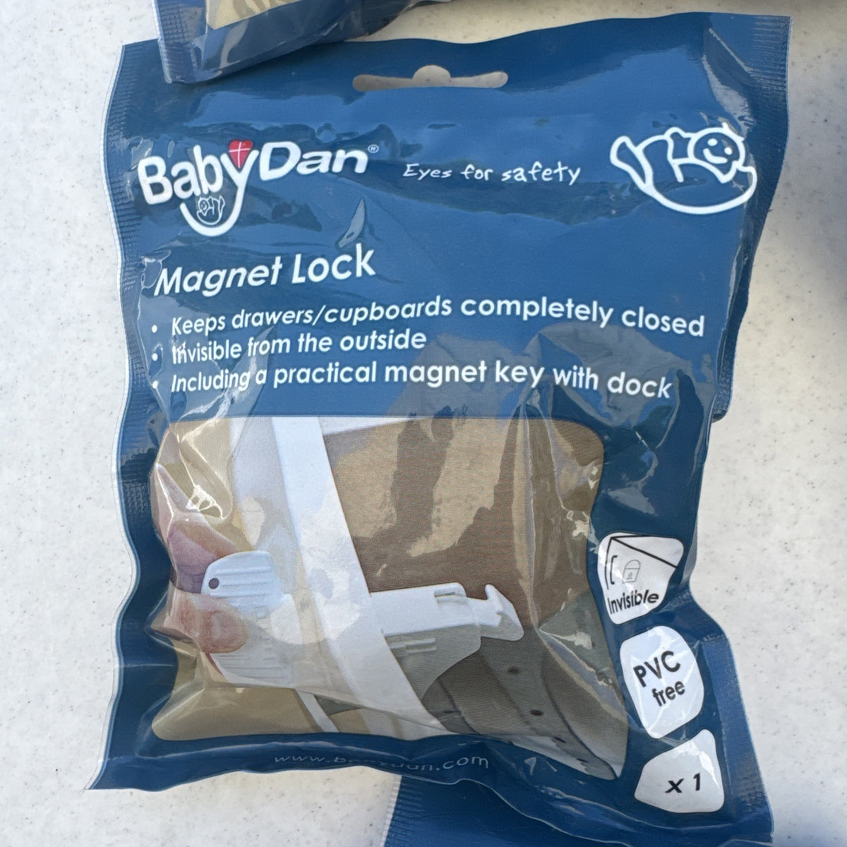 BabyDan Magnetic Cabinet Locks and Adhesive Safety Latches 10 Pack Brand New