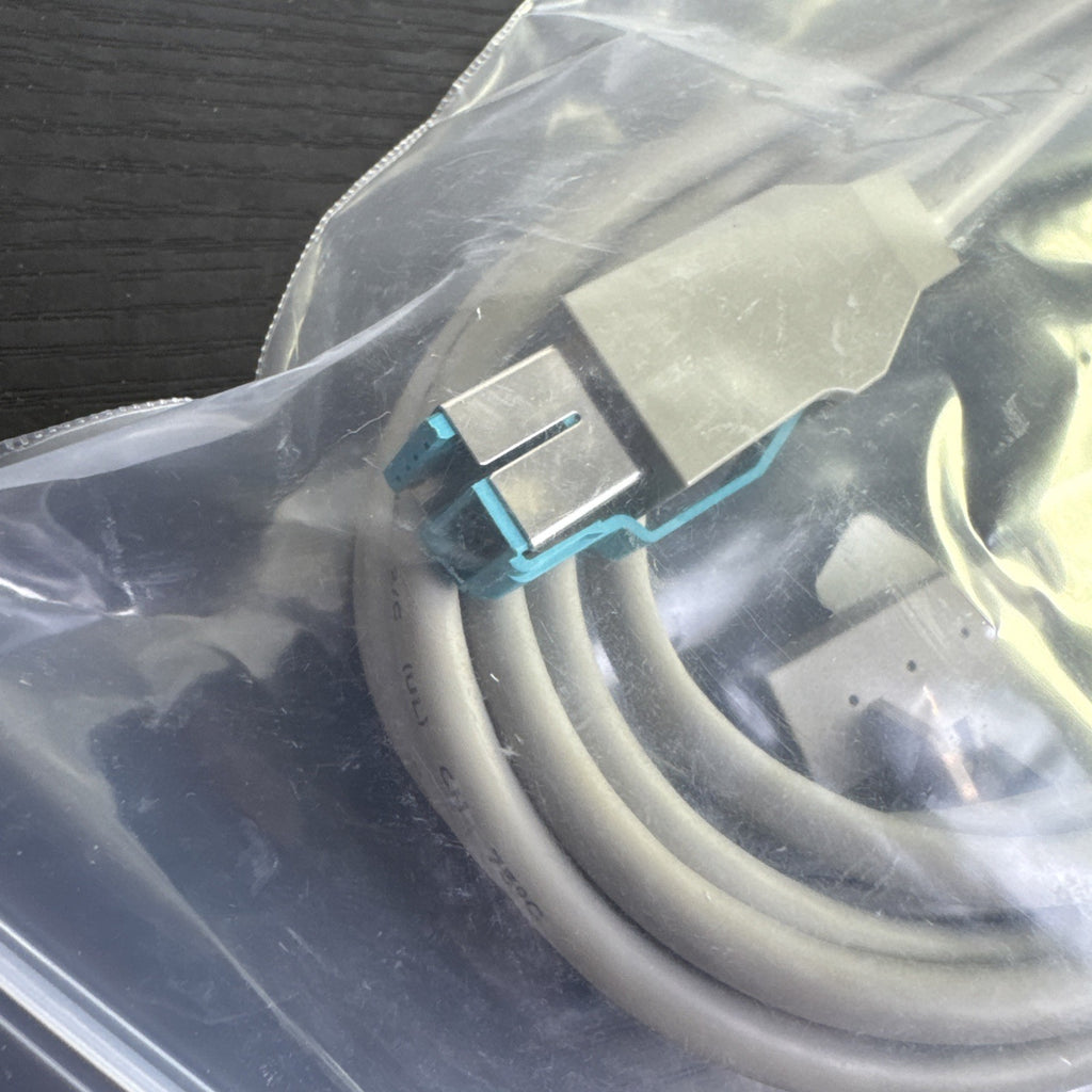 IBM 12V powered USB to 4-pin POS keyboard cable 3.8 meters model 73Y0689 in new condition.
