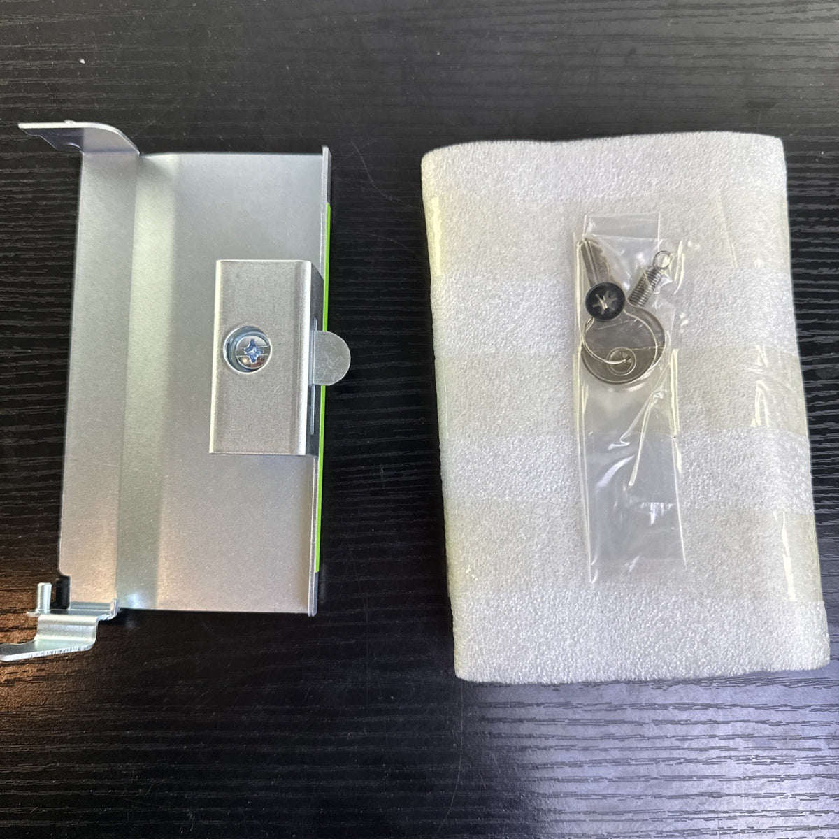 Genuine NCR ATM hopper door lock and latch assembly part 497-0476502 with two uncut keys