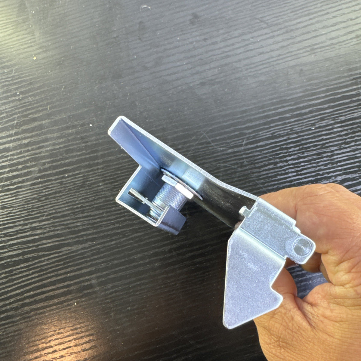 Genuine NCR ATM hopper door lock and latch assembly part 497-0476502 with two uncut keys
