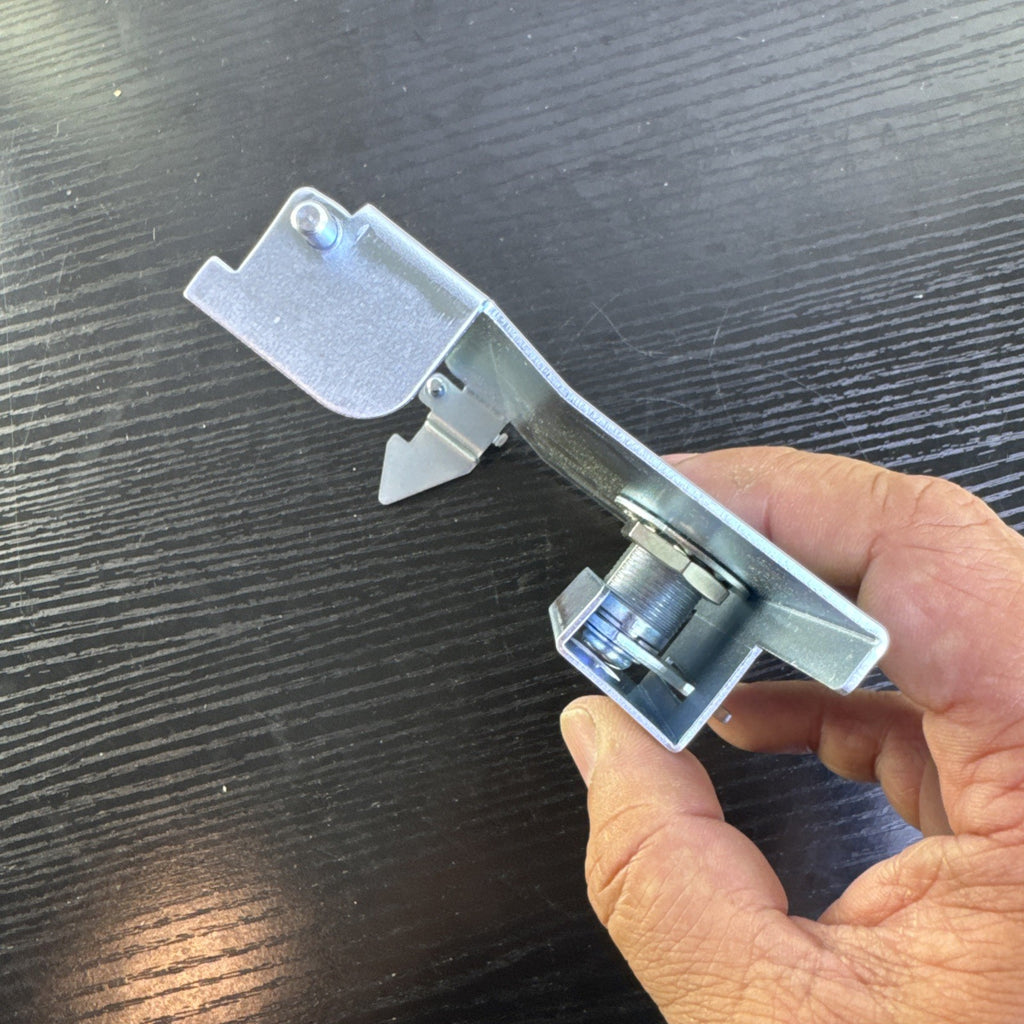 Genuine NCR ATM hopper door lock and latch assembly part 497-0476502 with two uncut keys
