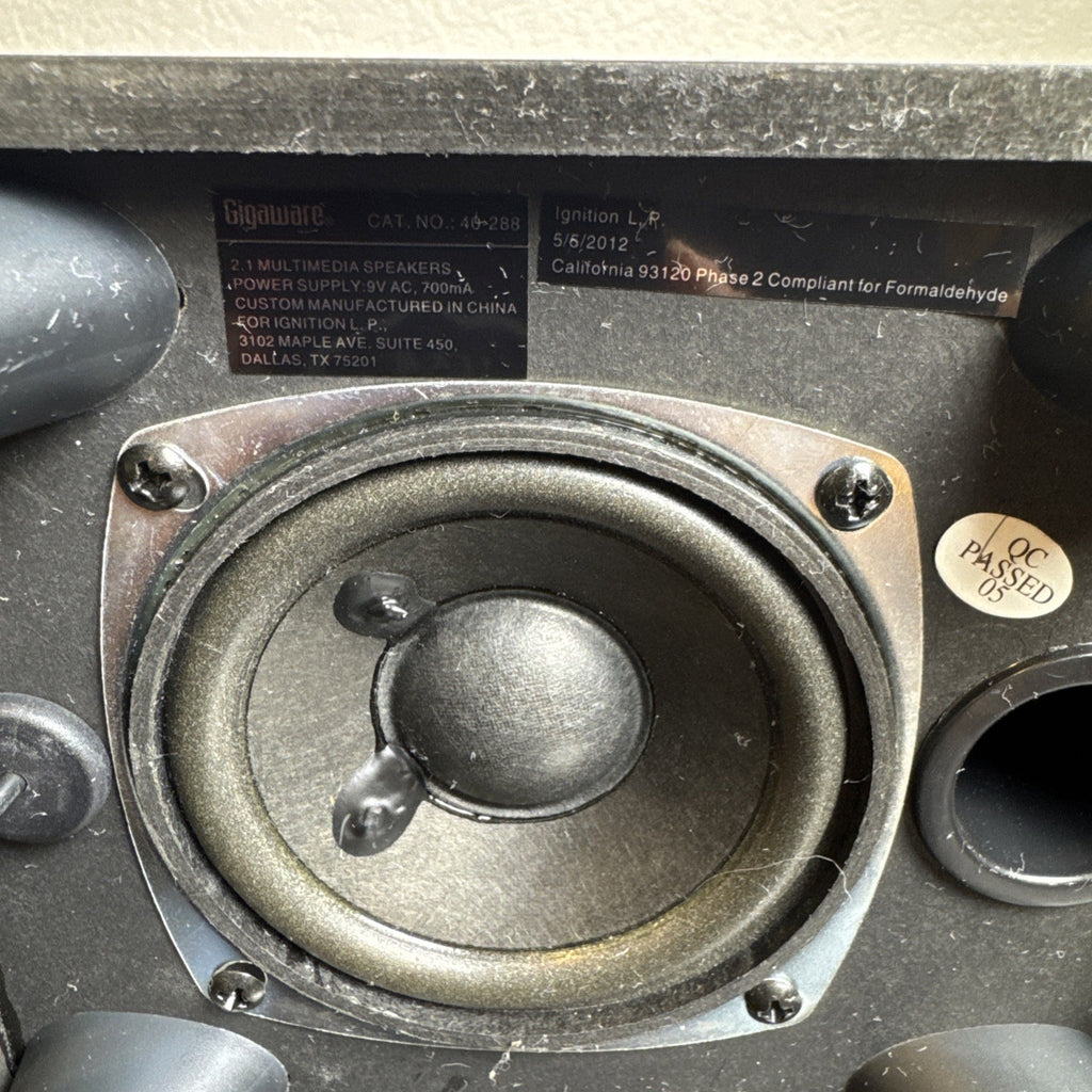 Gigaware 2.1 multimedia wired speaker system with subwoofer model 40-288
