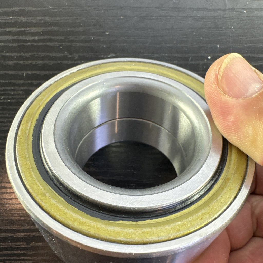 TRQ front wheel bearing part BHA54632 for Honda CR-V and Honda Element