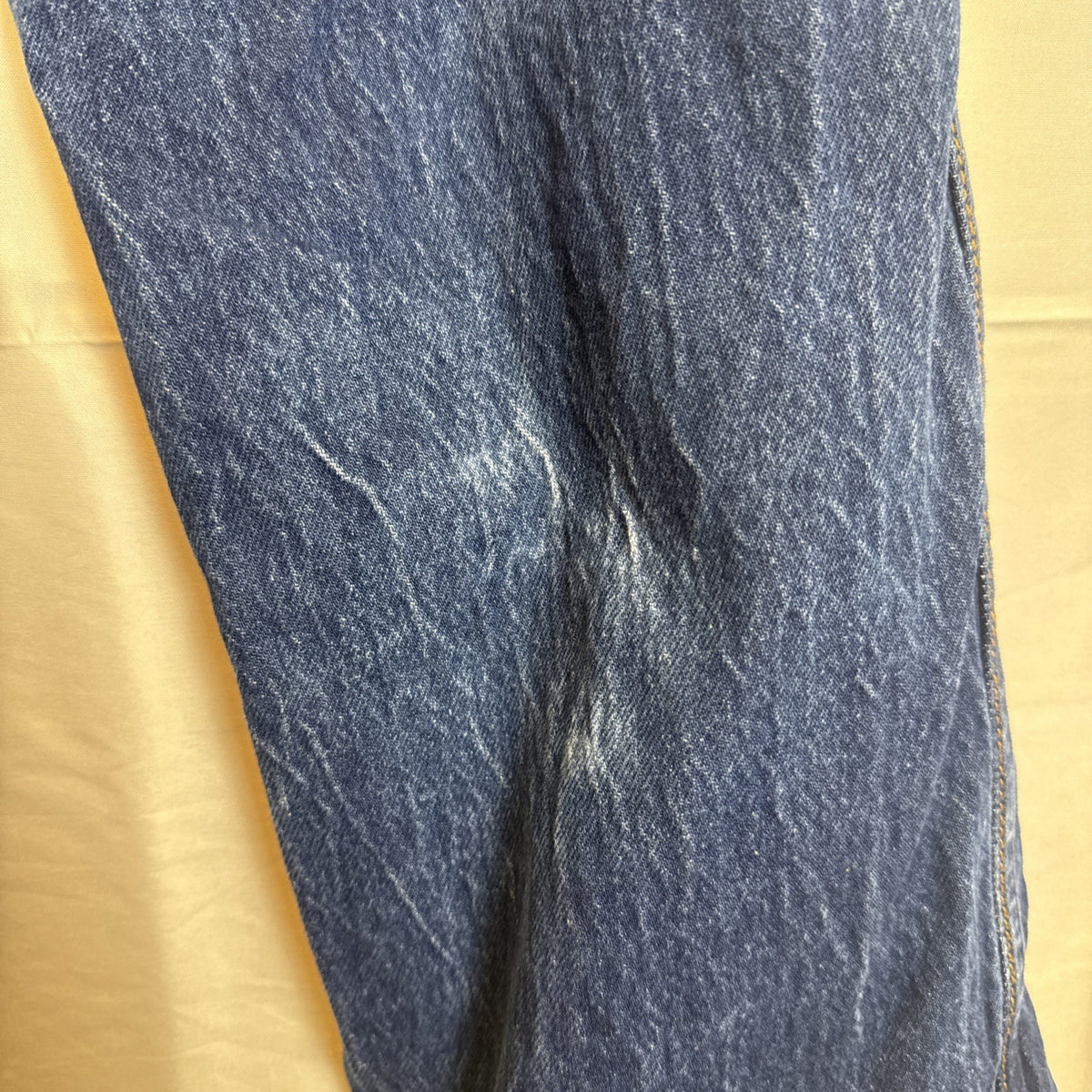 Levi's 537 men's regular fit straight leg jeans in dark wash blue denim, size 32x31