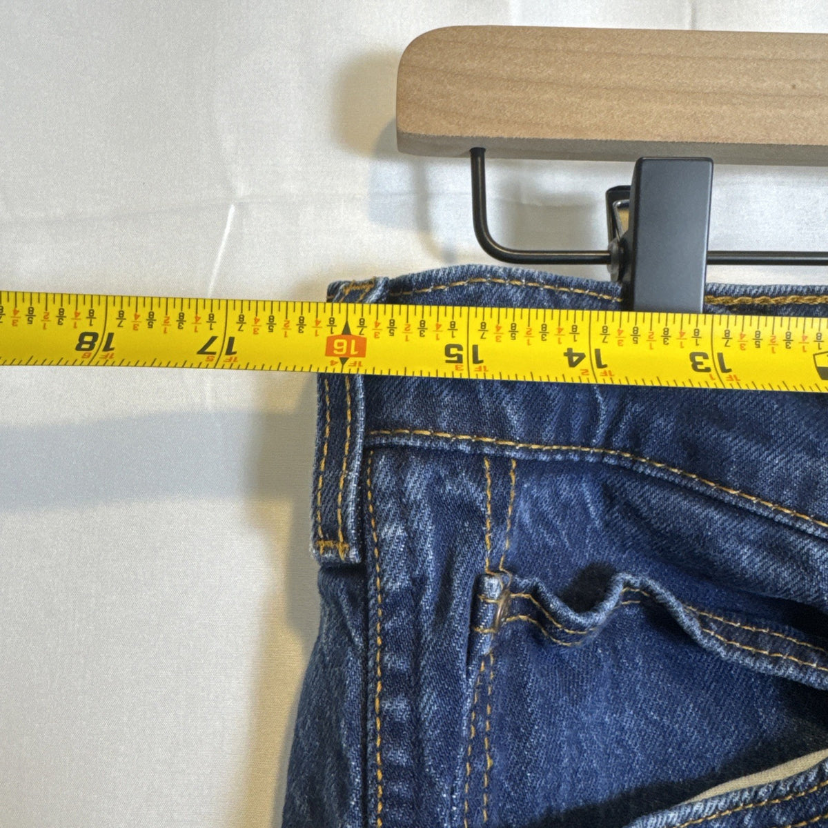 Levi's 537 men's regular fit straight leg jeans in dark wash blue denim, size 32x31
