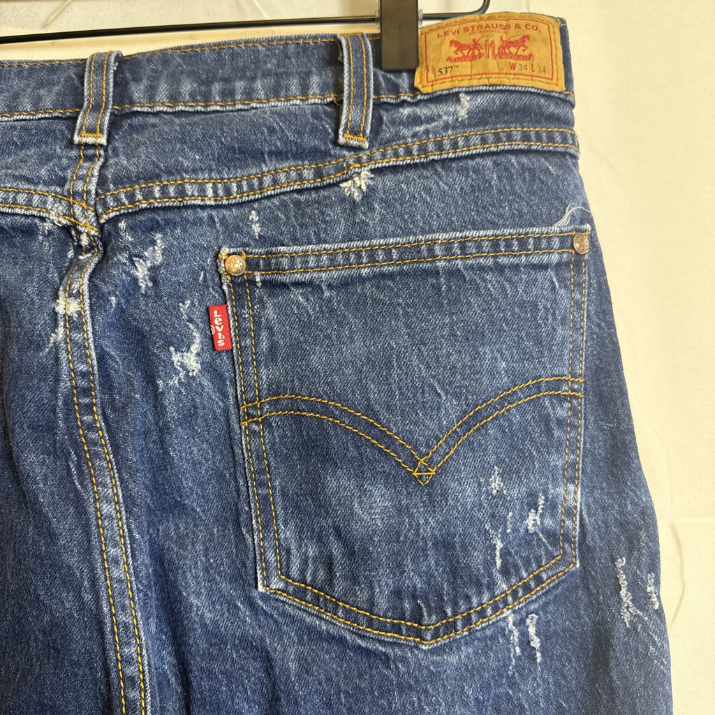 Levi's 537 men's regular fit straight leg jeans in dark wash blue denim, size 32x31
