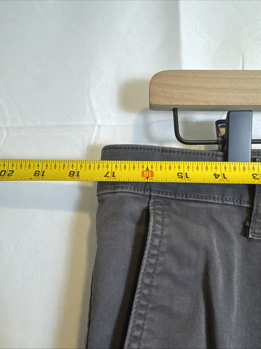 Calvin Klein men's contractor straight leg pants in black and gray, size 34x29.