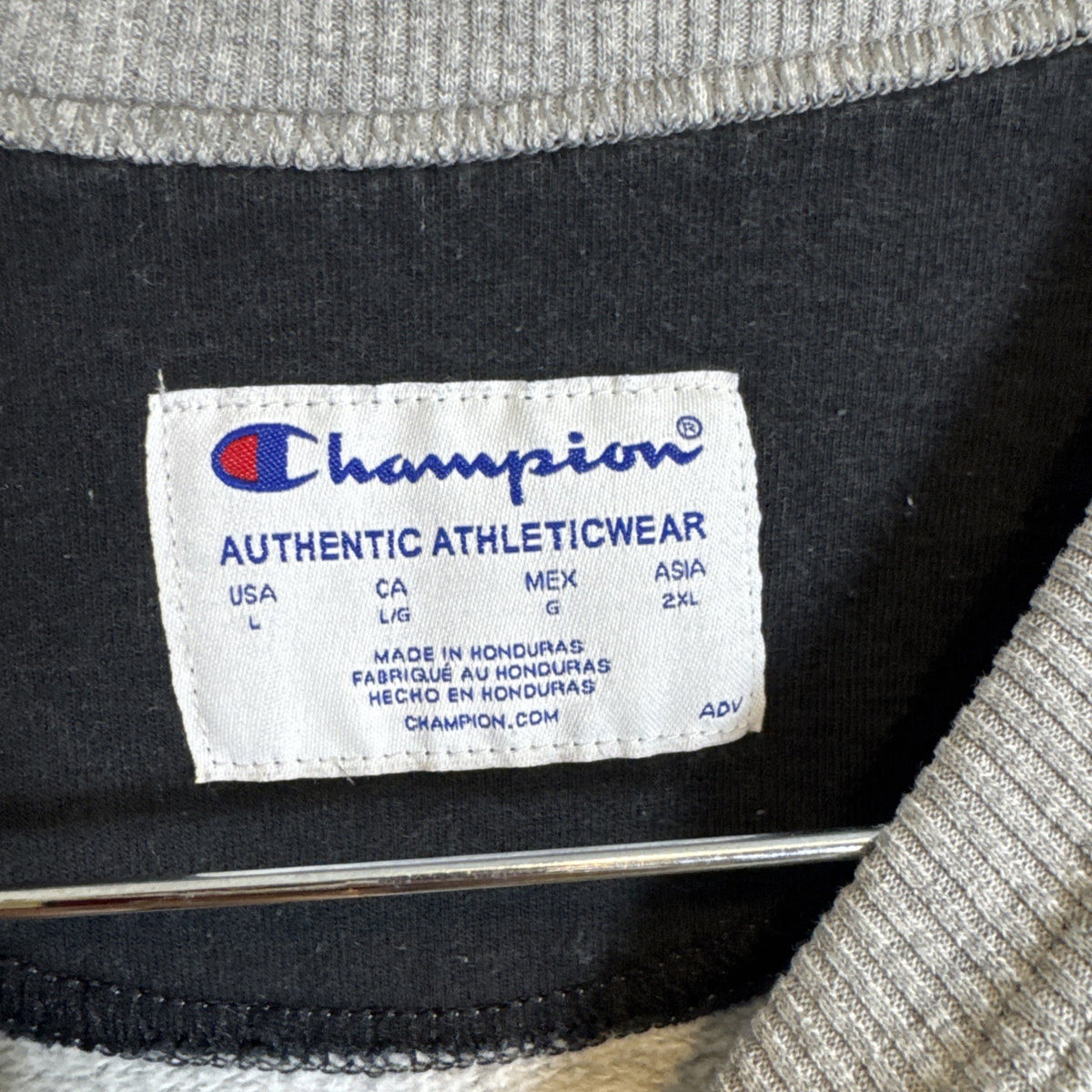 Men's gray Champion logo crewneck pullover sweatshirt in size Large