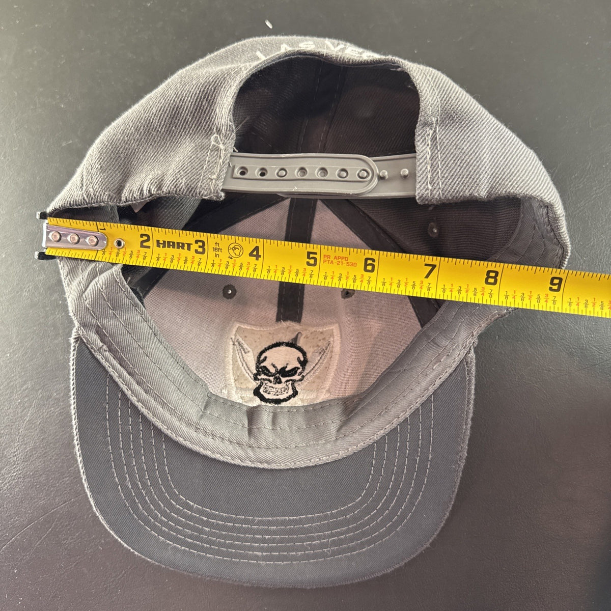 Gray Wynn Las Vegas Raiders Headline CrossSword snapback hat cap