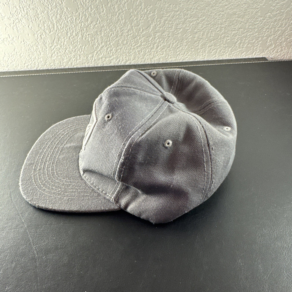 Gray Wynn Las Vegas Raiders Headline CrossSword snapback hat cap