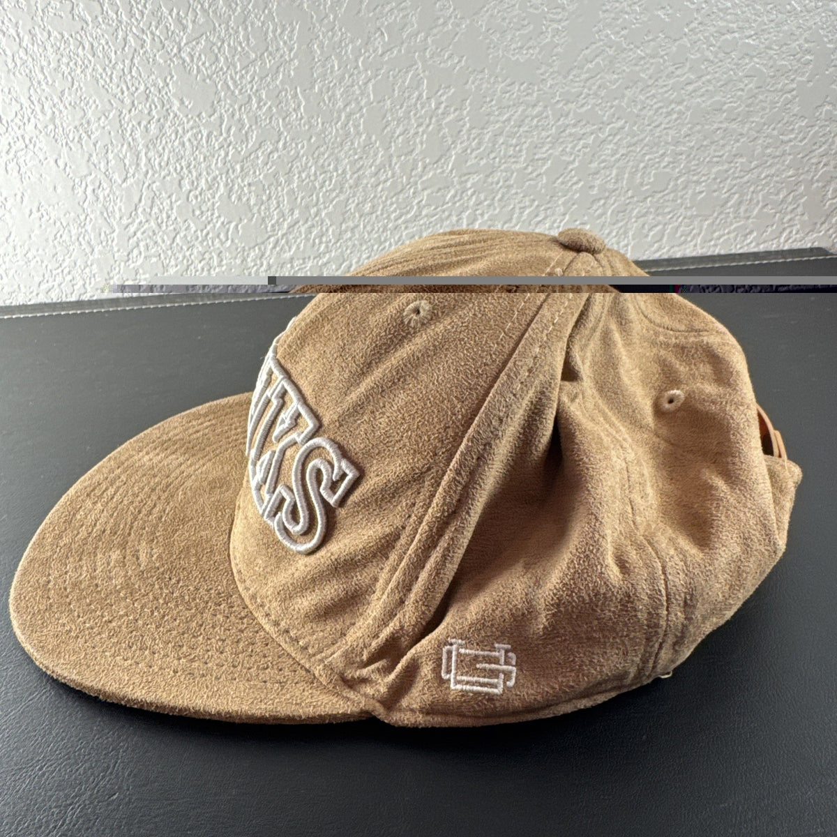 Tan Atlanta Hawks NBA basketball snapback hat featuring the embroidered team logo