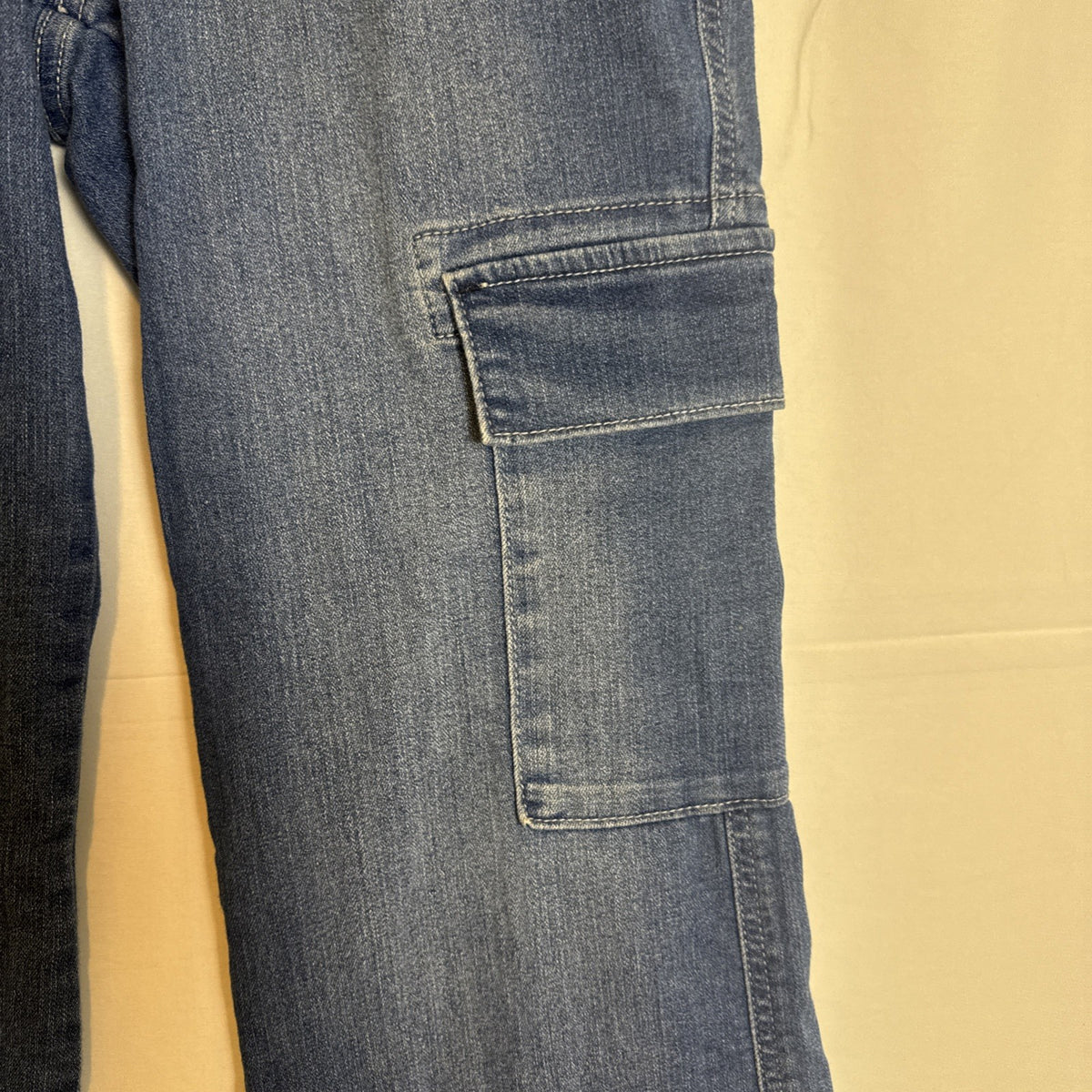 Vintage America women's medium wash stretch denim cargo bootcut jeans in size 4, new with tags.