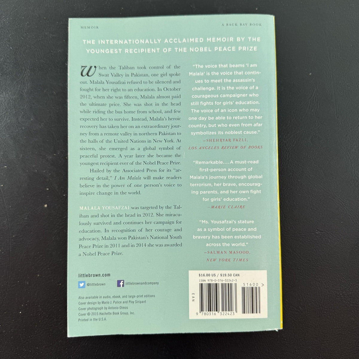 Front cover of I Am Malala paperback memoir by Malala Yousafzai and Christina Lamb in very good condition.