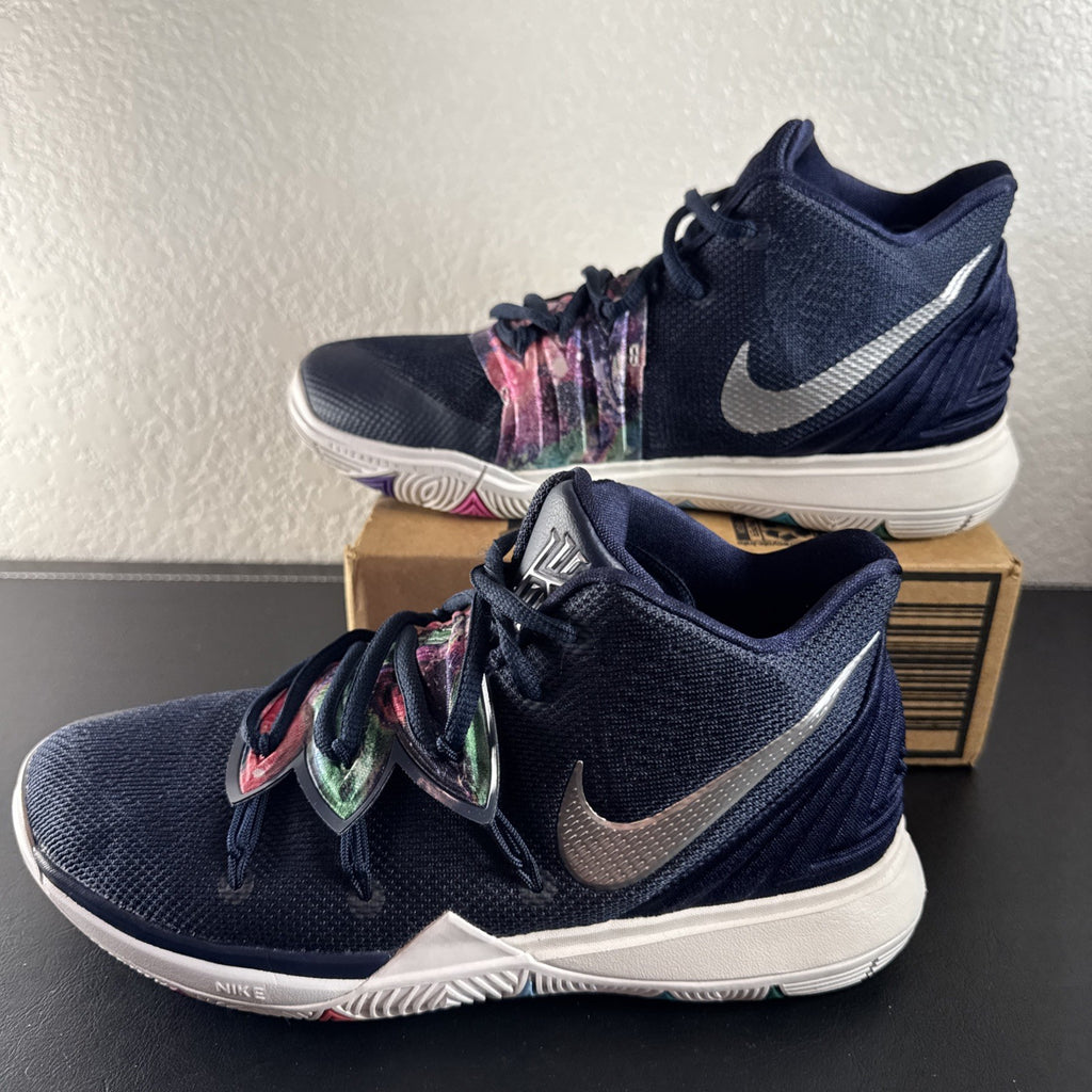 Nike Kyrie 5 Galaxy kids mid top basketball shoes in navy blue, size 6Y