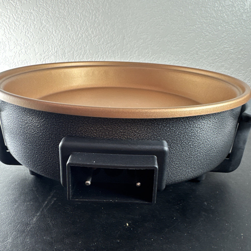 Black OVENTE 12-inch non-stick electric skillet model SK11112
