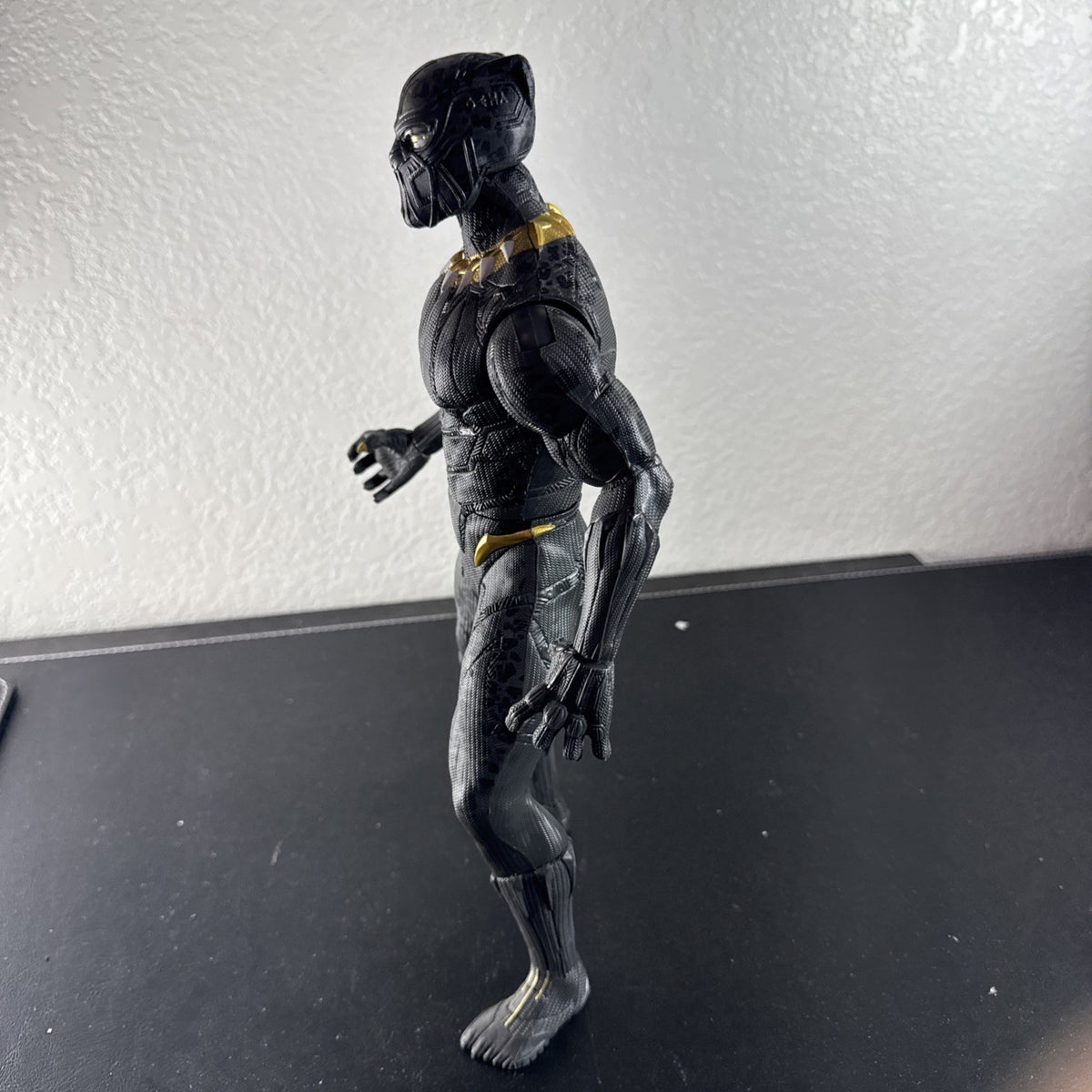 13-inch Marvel Black Panther Erik Killmonger electronic light and sound plastic action figure.