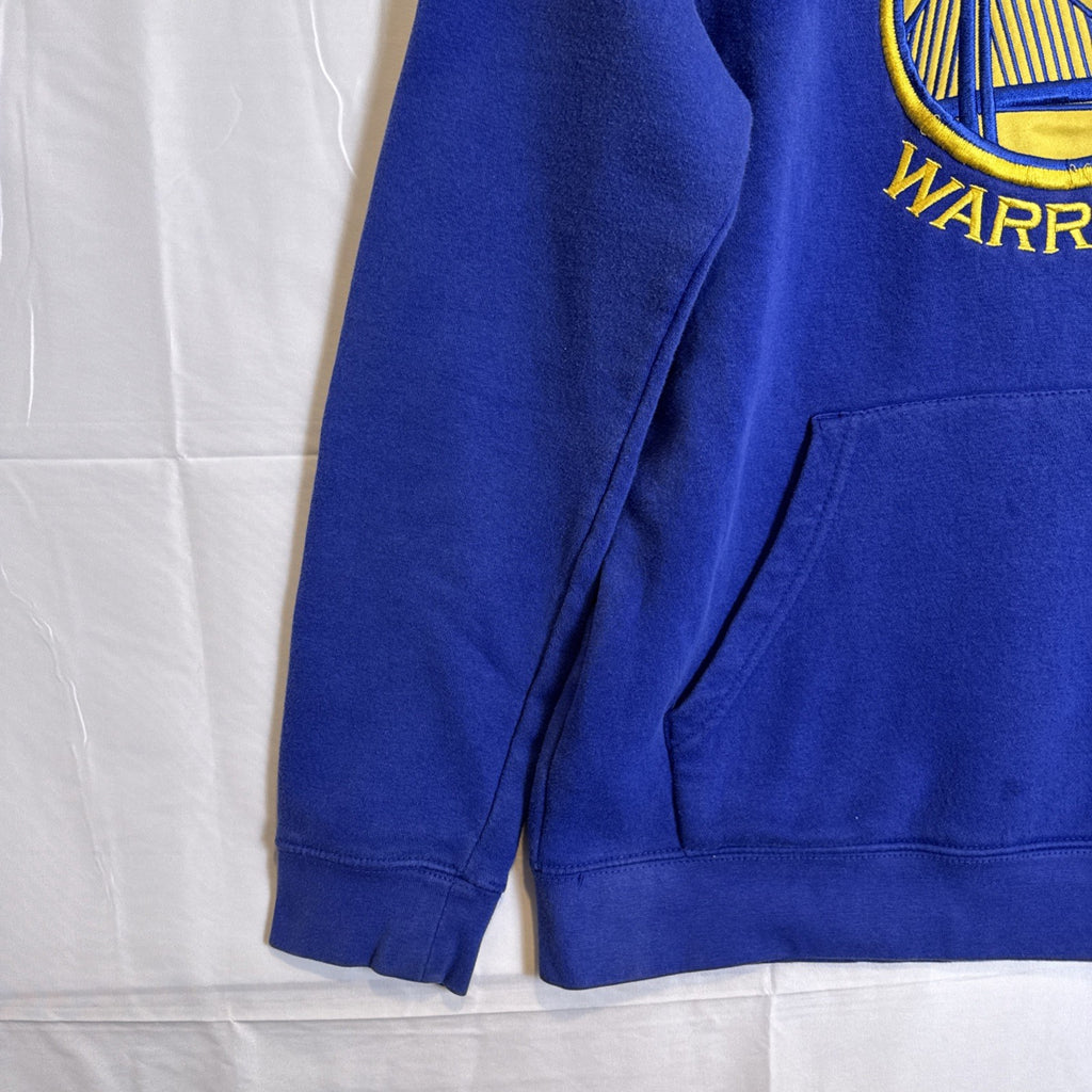Front view of a pre-owned blue Golden State Warriors NBA pullover hoodie in Boys size XL.
