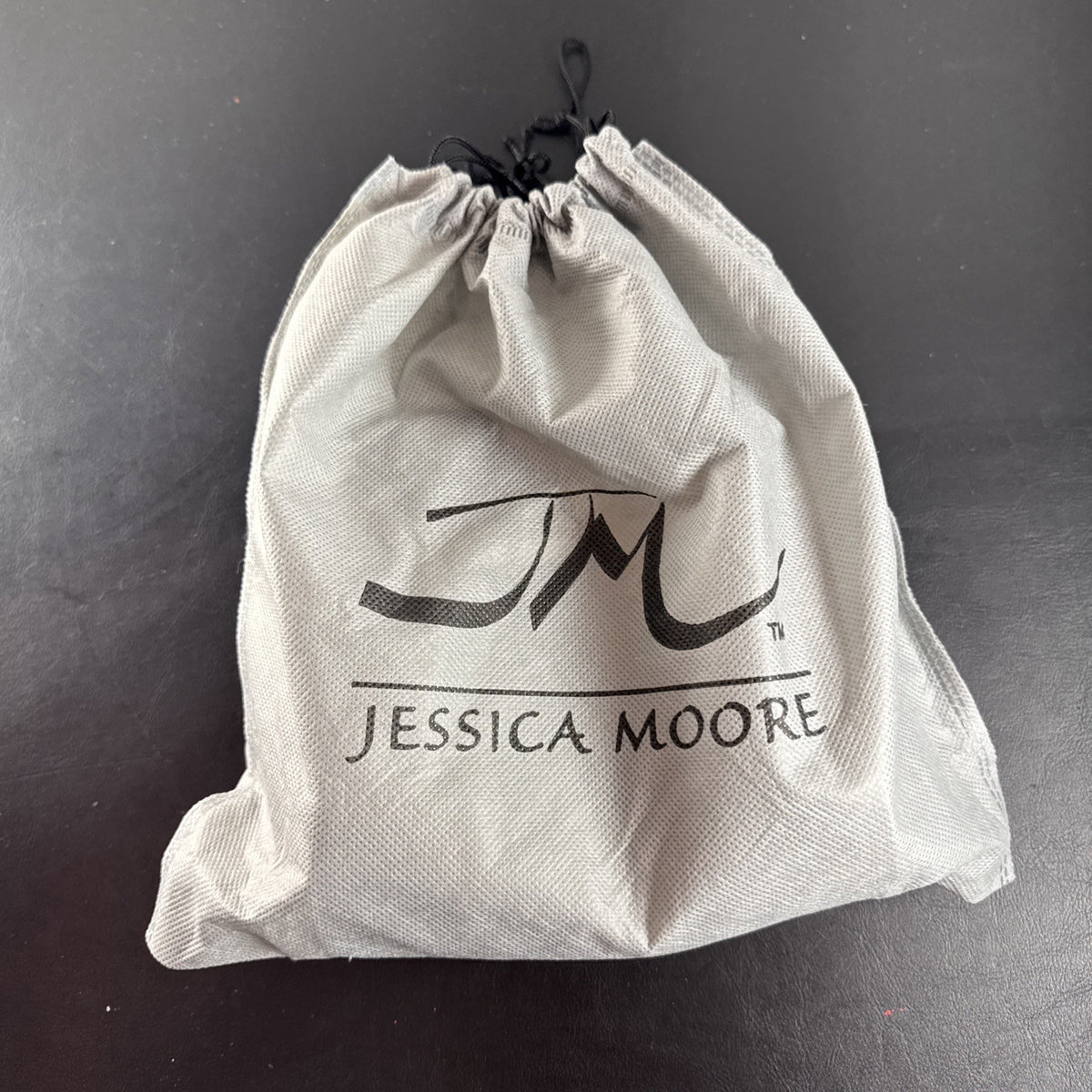 Jessica Moore light gray pebbled faux leather small crossbody bag with silver hardware