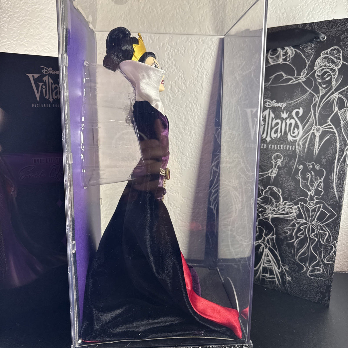 Disney Villains Designer Collection Evil Queen limited edition doll number 00928 in original acrylic display box