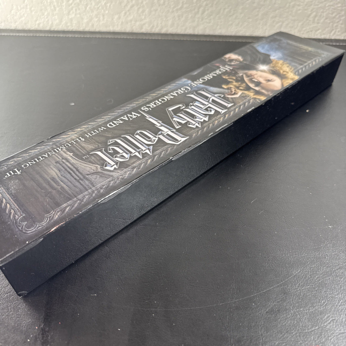 The Noble Collection 14-inch Harry Potter Dumbledore Illuminating Light Up Wand in new condition