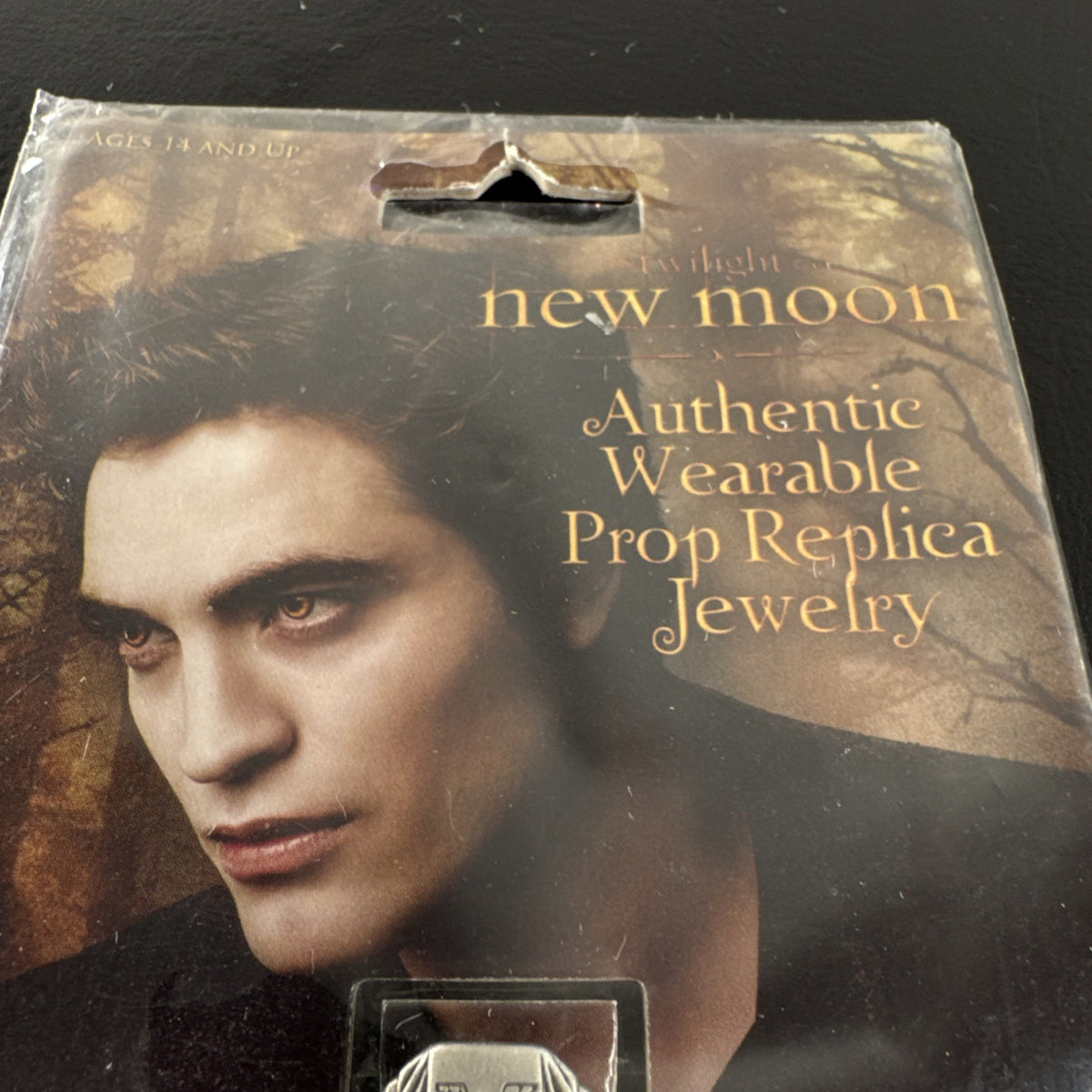 NECA Twilight Saga New Moon Edward Masen ring prop replica sealed in original 2010 packaging