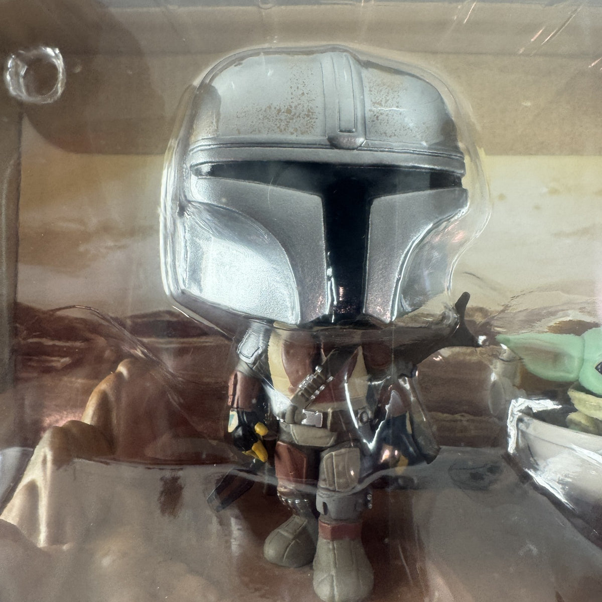 Funko Pop! Moments Star Wars The Mandalorian with The Child vinyl figure diorama #390 in original box
