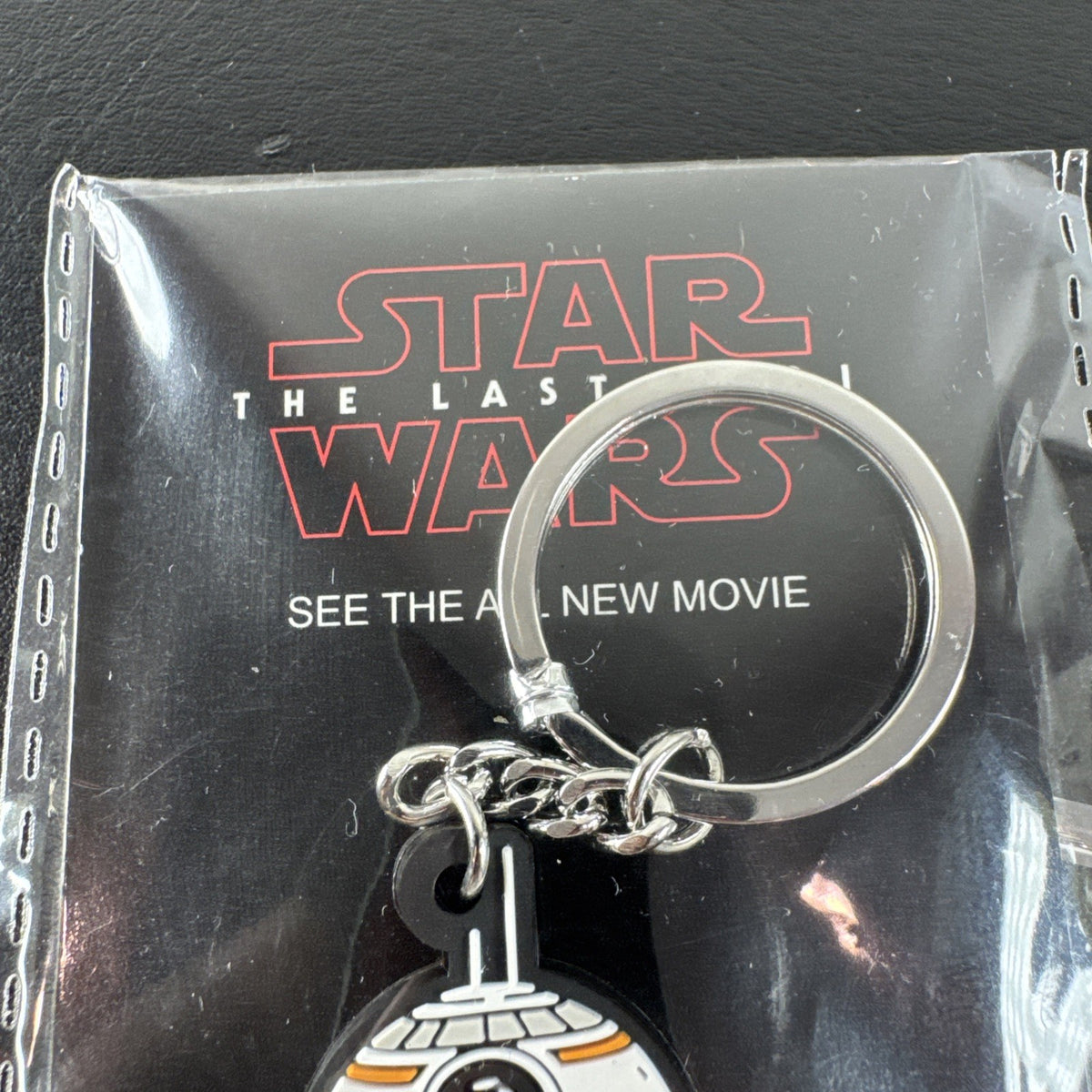 Sealed Star Wars The Last Jedi BB-8 rubber keychain in original packaging with metal ring and backing card.