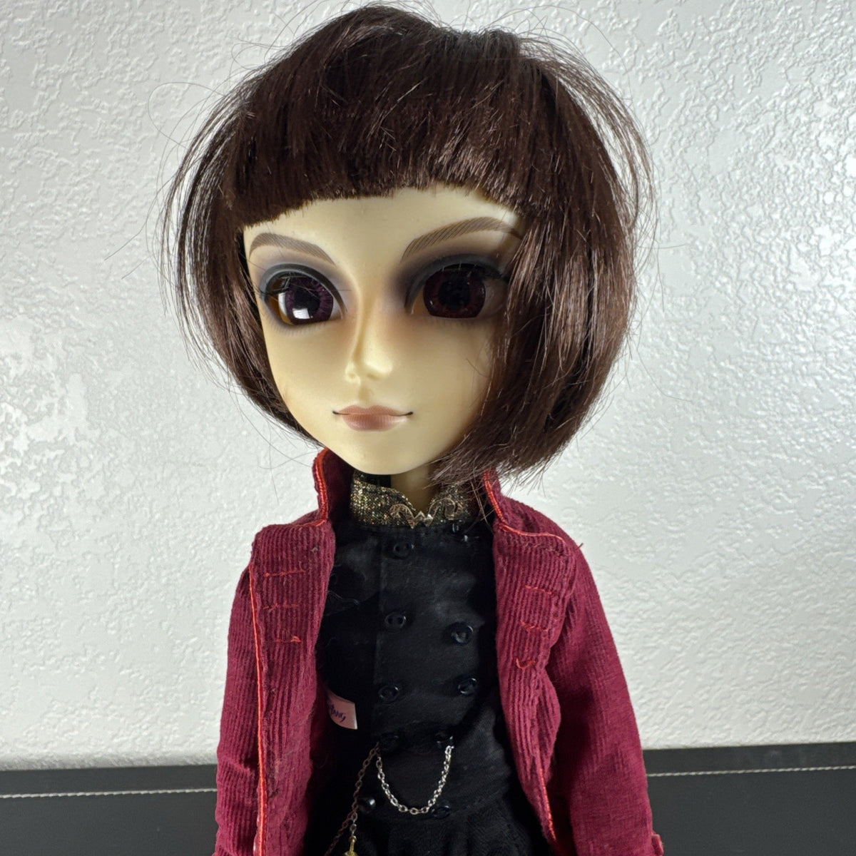 Taeyang Willy Wonka 14-inch loose doll wearing burgundy corduroy coat and holding walking stick
