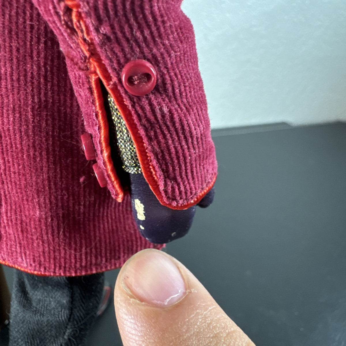 Taeyang Willy Wonka 14-inch loose doll wearing burgundy corduroy coat and holding walking stick