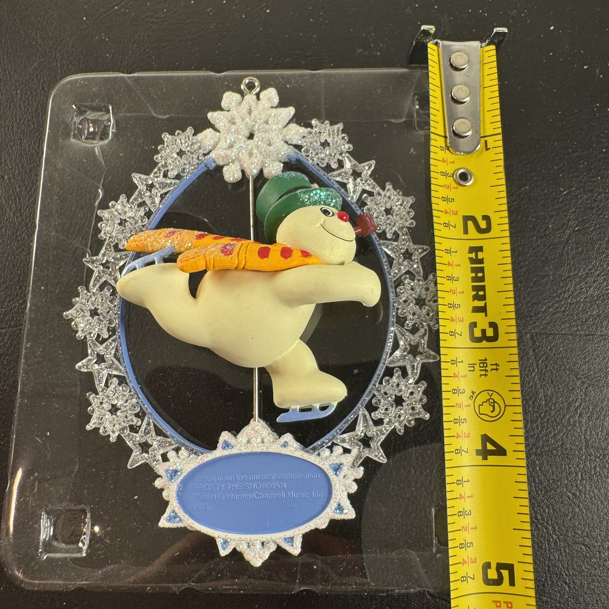 2005 Carlton Cards Heirloom Frosty the Snowman ice skating Christmas ornament in original box