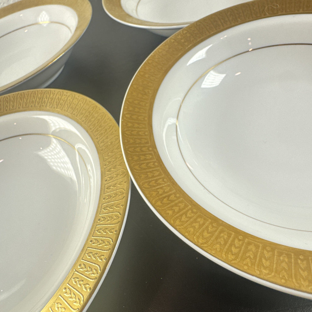 Set of 4 vintage Sango Georgetown fine china 5.5-inch dessert bowls with gold trim made in Japan.