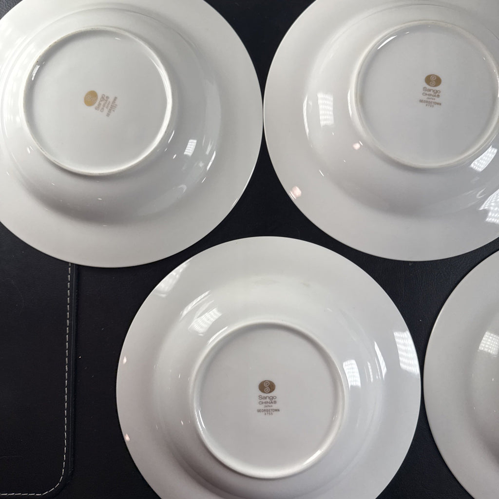 Set of 7 Sango Georgetown fine china 8.5-inch rim soup bowls featuring gold trim, made in Japan.