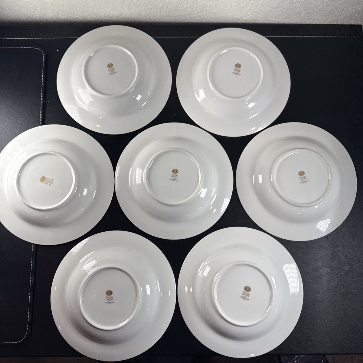 Set of 7 Sango Georgetown fine china 8.5-inch rim soup bowls featuring gold trim, made in Japan.