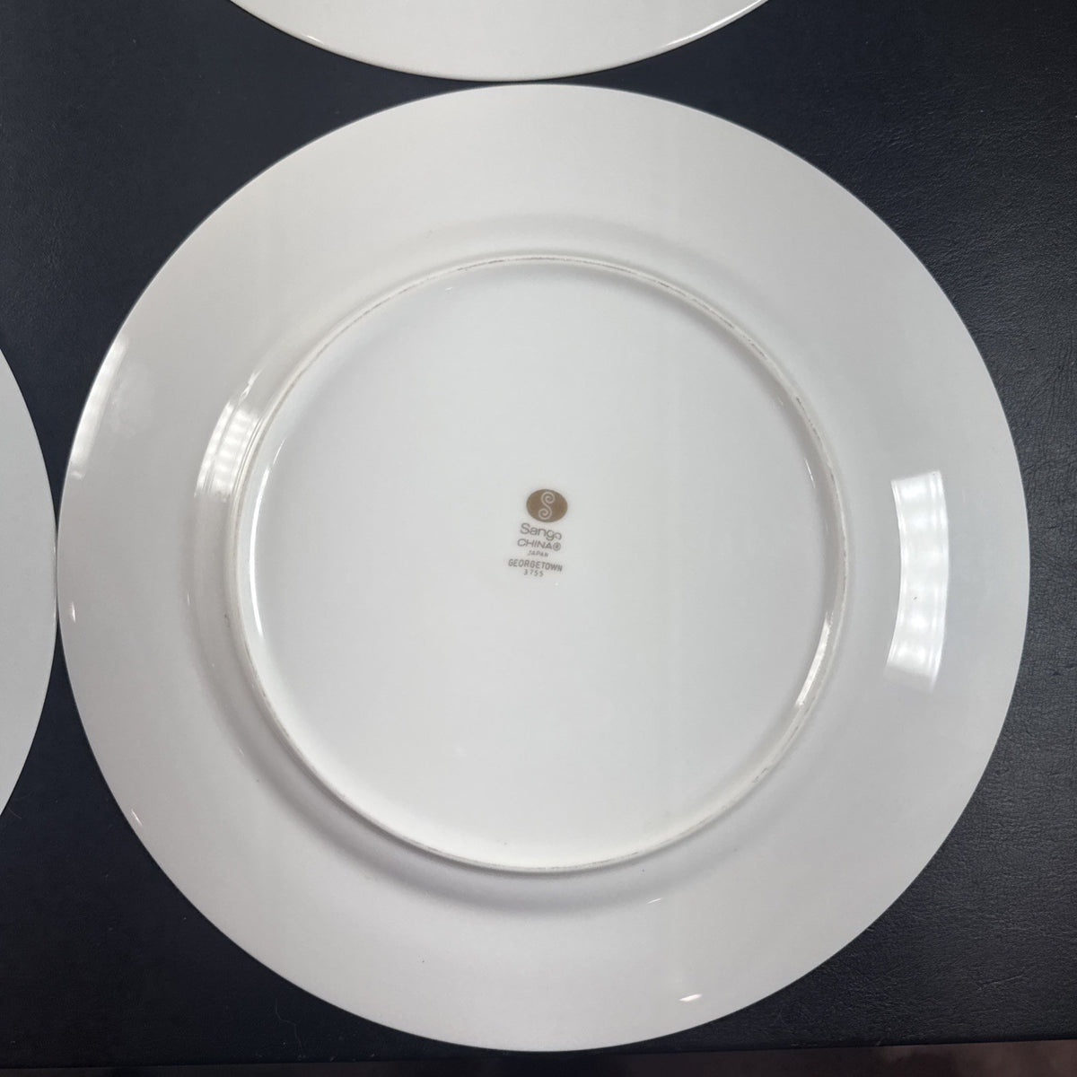 Set of 4 vintage Sango Georgetown pattern 3755 fine china dinner plates with heavy gold trim, 10.5 inch diameter.