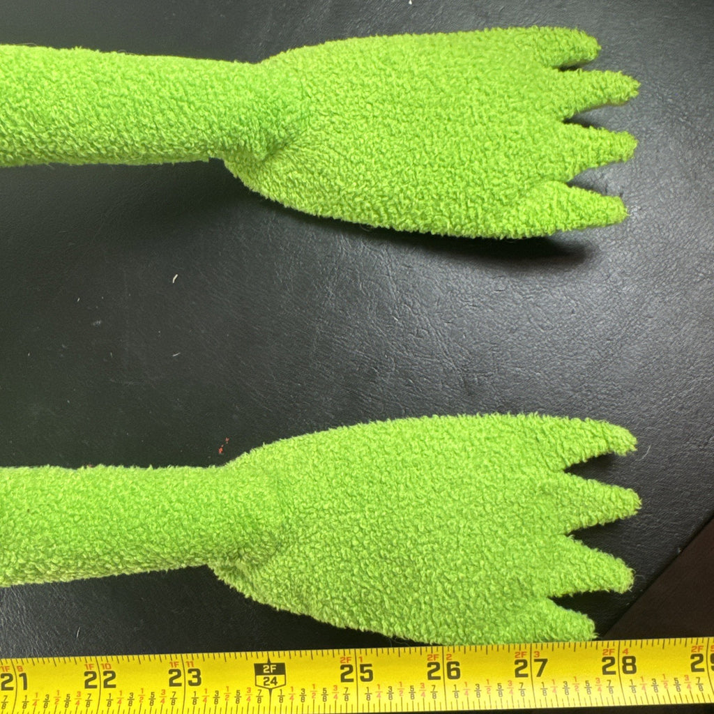 Macy's Exclusive 2002 Kermit the Frog 27 inch green plush toy wearing jacket