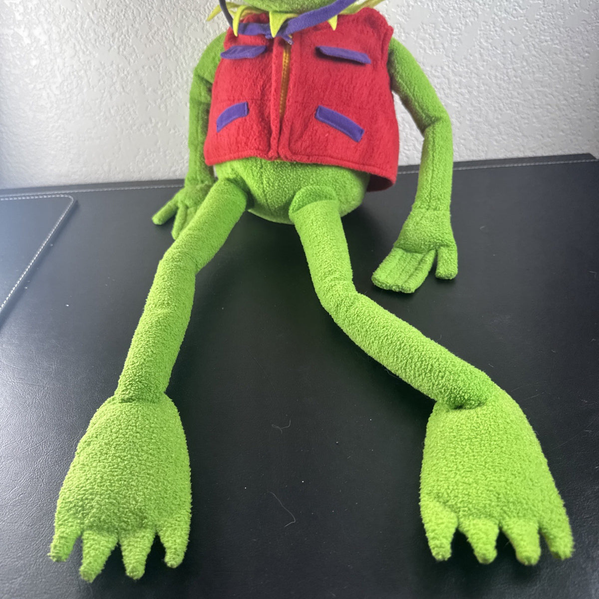 Macy's Exclusive 2002 Kermit the Frog 27 inch green plush toy wearing jacket