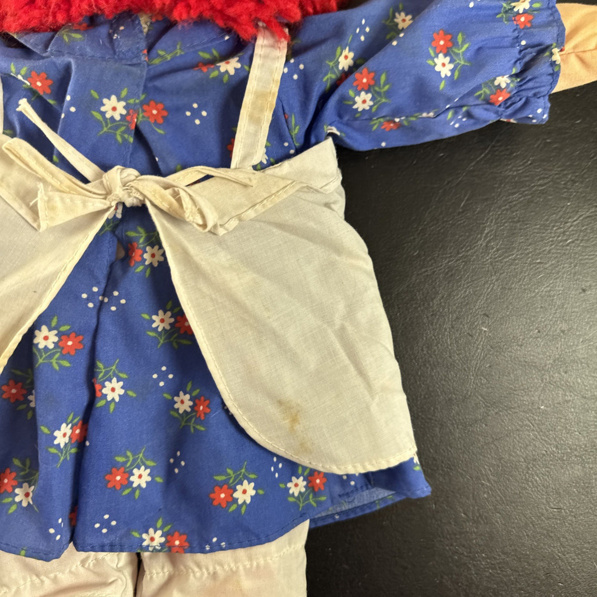 Vintage 1987 Playskool Raggedy Ann 18 inch cloth rag doll in blue dress and white apron