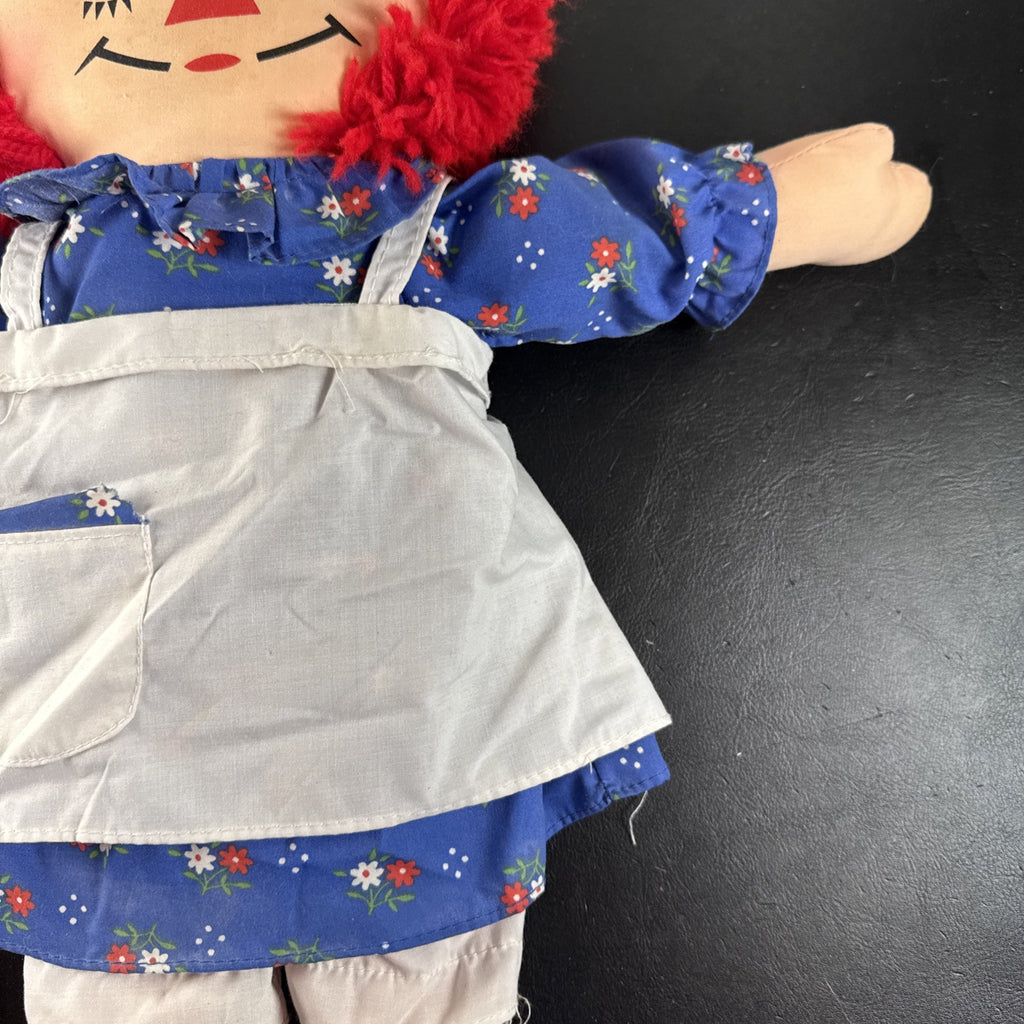 Vintage 1987 Playskool Raggedy Ann 18 inch cloth rag doll in blue dress and white apron