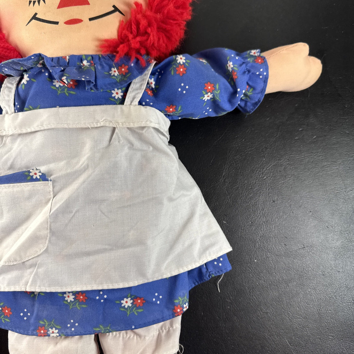 Vintage 1987 Playskool Raggedy Ann 18 inch cloth rag doll in blue dress and white apron