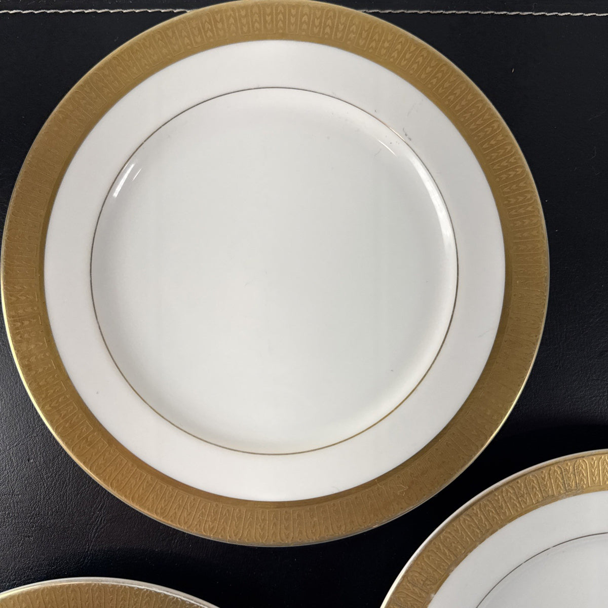 Set of six 8-inch Sango Georgetown 3755 fine china salad plates with gold trim made in Japan