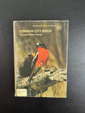 Common City Birds 1968 vintage paperback book by The Jacky Winter Group published by Periwinkle Books.