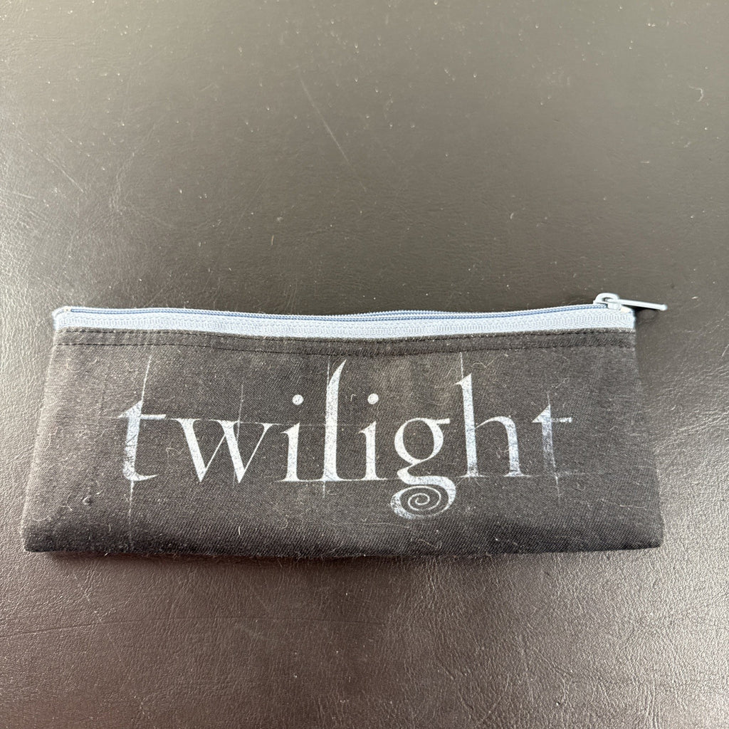Authentic 2008 NECA Twilight movie pencil and cosmetic case from Hot Topic