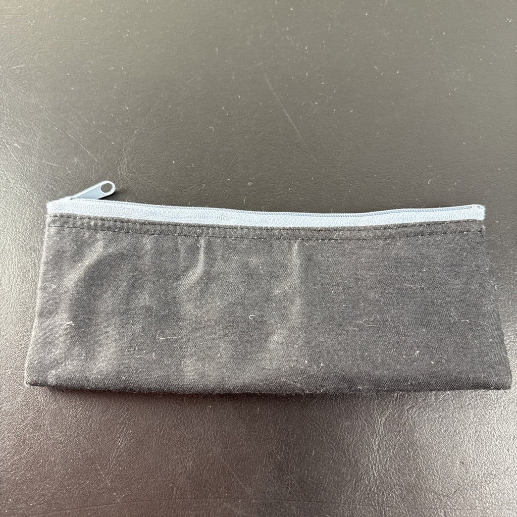Authentic 2008 NECA Twilight movie pencil and cosmetic case from Hot Topic