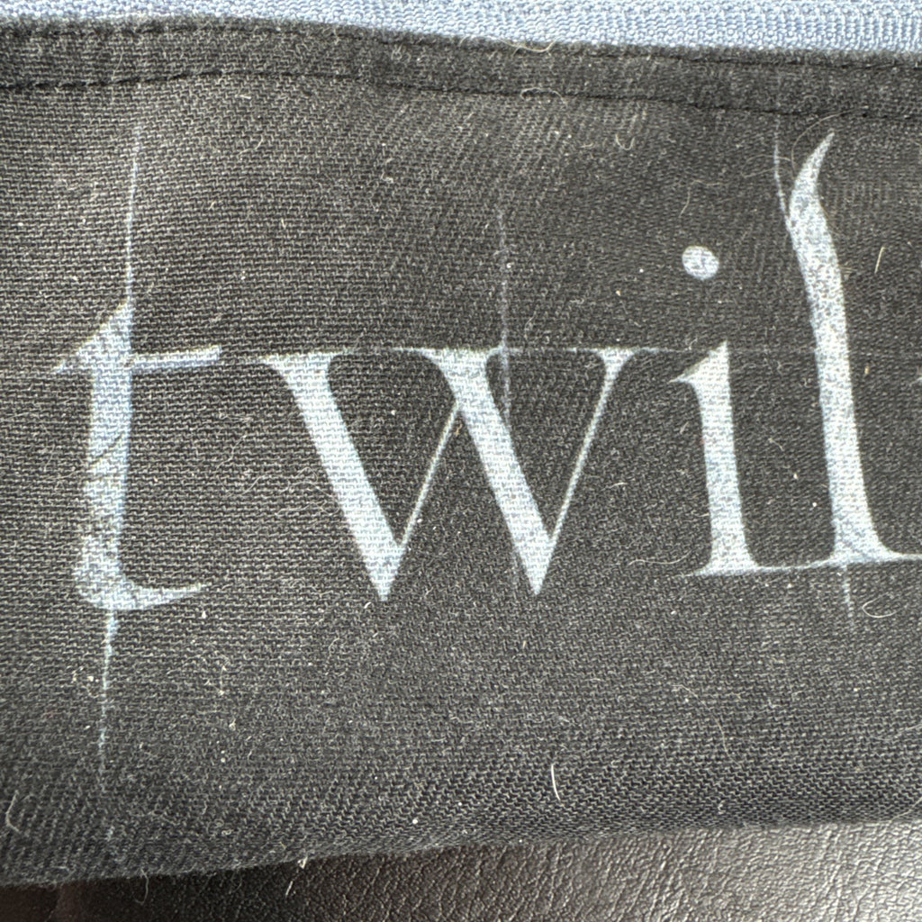 Authentic 2008 NECA Twilight movie pencil and cosmetic case from Hot Topic