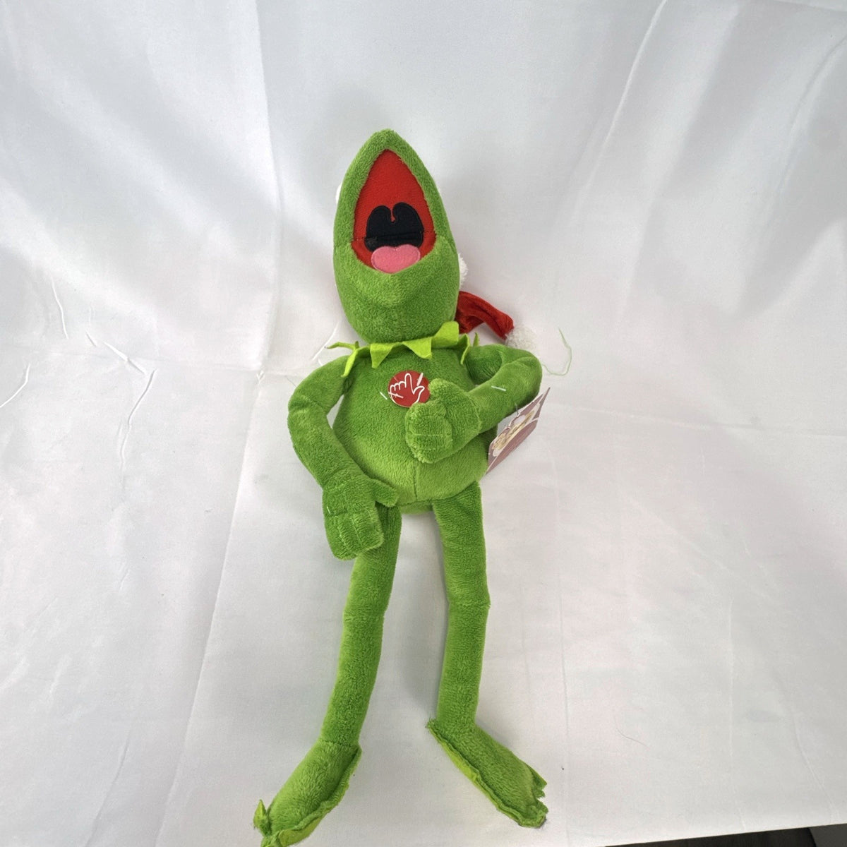 Disney Dan Dee Kermit the Frog 15 inch Christmas plush wearing a red Santa hat with original tags