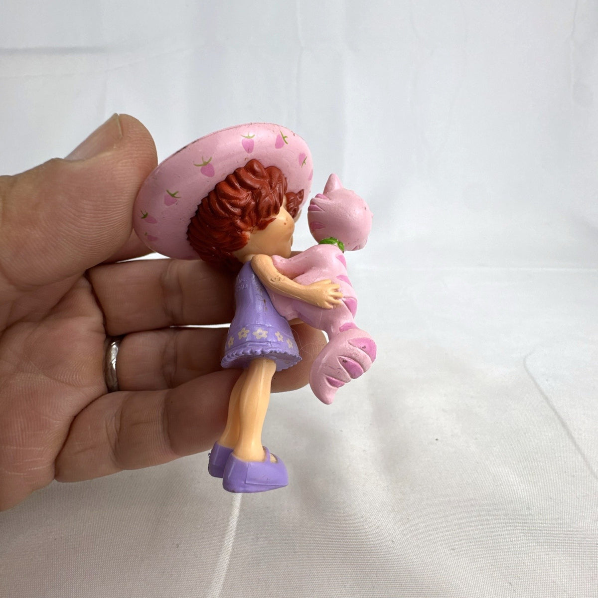 DecoPac Strawberry Shortcake and Custard cat molded plastic cake topper figurine in purple dress